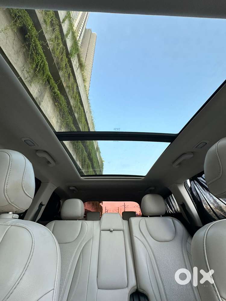 Mahindra Xuv700 2.2 Ax 7 Diesel At Luxury Pack Str Awd, 2022, Diesel