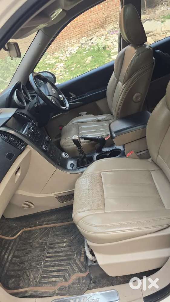 Mahindra Xuv500 2017 Diesel 72800 Km Driven