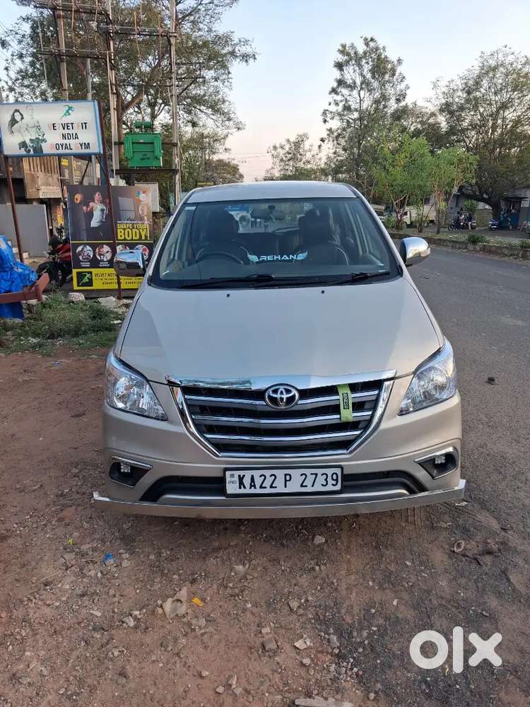 Toyota Innova 2010