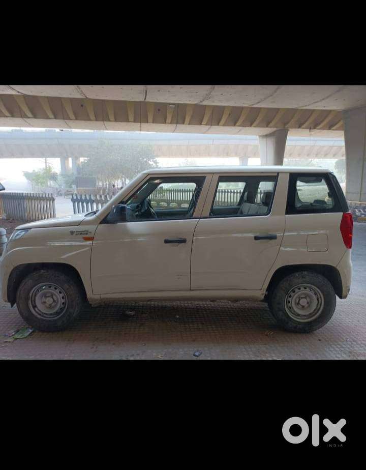 Mahindra Tuv 300 T4 ( 2019 ) - Only 45k Delhi Reg.