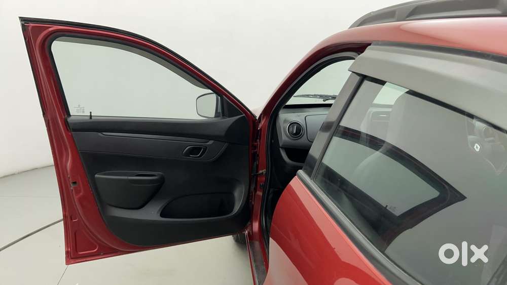 Renault Kwid 2019-ongoing 1.0 Rxt Amt (o), 2017, Petrol