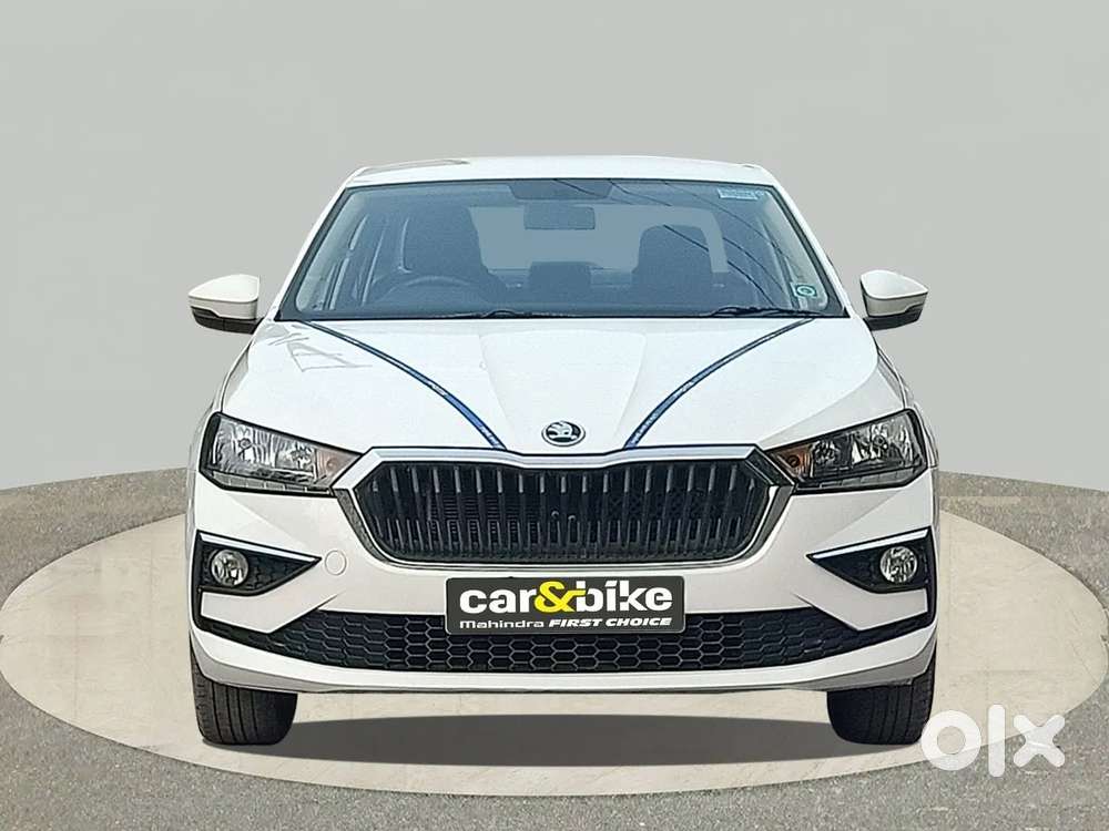 Skoda Slavia Ambition 1.0l Tsi At, 2023, Petrol