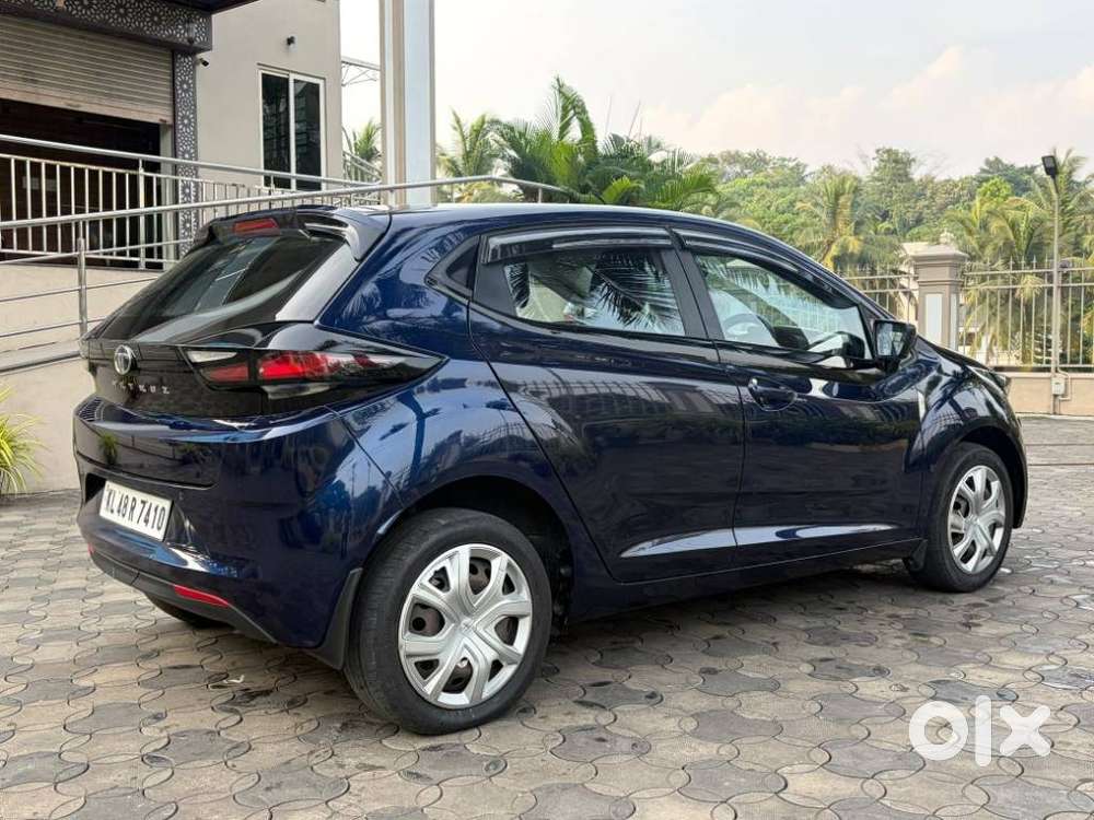 Tata Altroz Xm Plus (s), 2022, Petrol