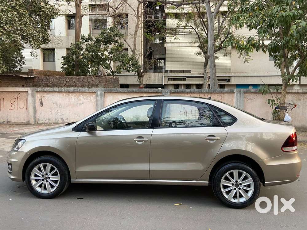 Volkswagen Vento 1.5 Highline Plus At 16 Alloy, 2015, Diesel