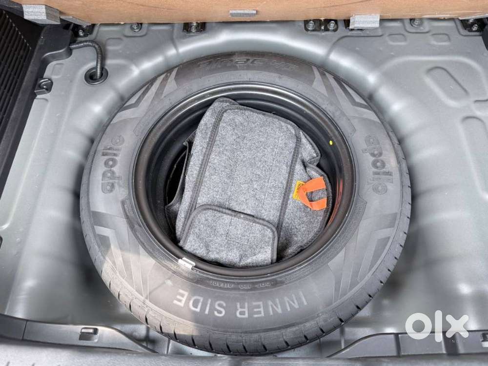 Hyundai Venue Sx (o) Mt 1.5 Diesel, 2024, Diesel