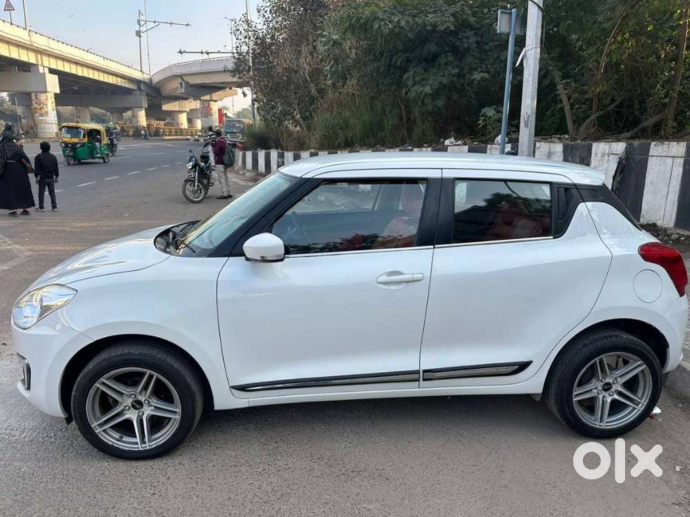 Maruti Suzuki Swift Vxi + Manual, 2019, Petrol