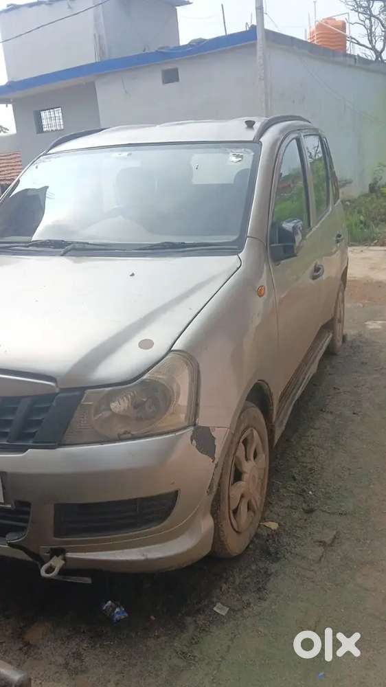 Mahindra Quanto 2013 Manual Diesel