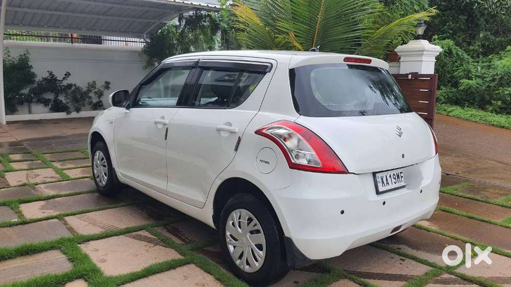 Maruti Suzuki Swift Vxi, 2015, Petrol