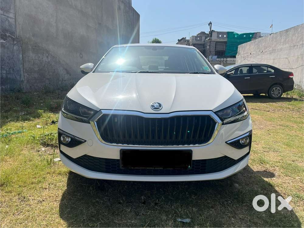 Skoda Slavia 2024 Petrol Well Maintained