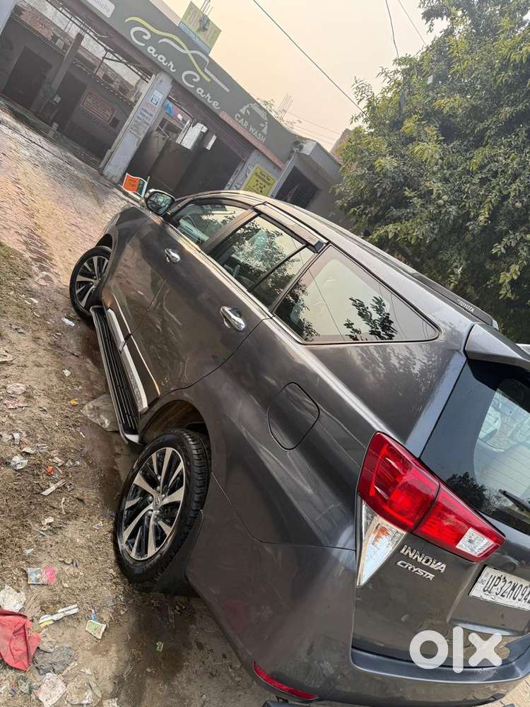 Toyota Innova Crysta 2022