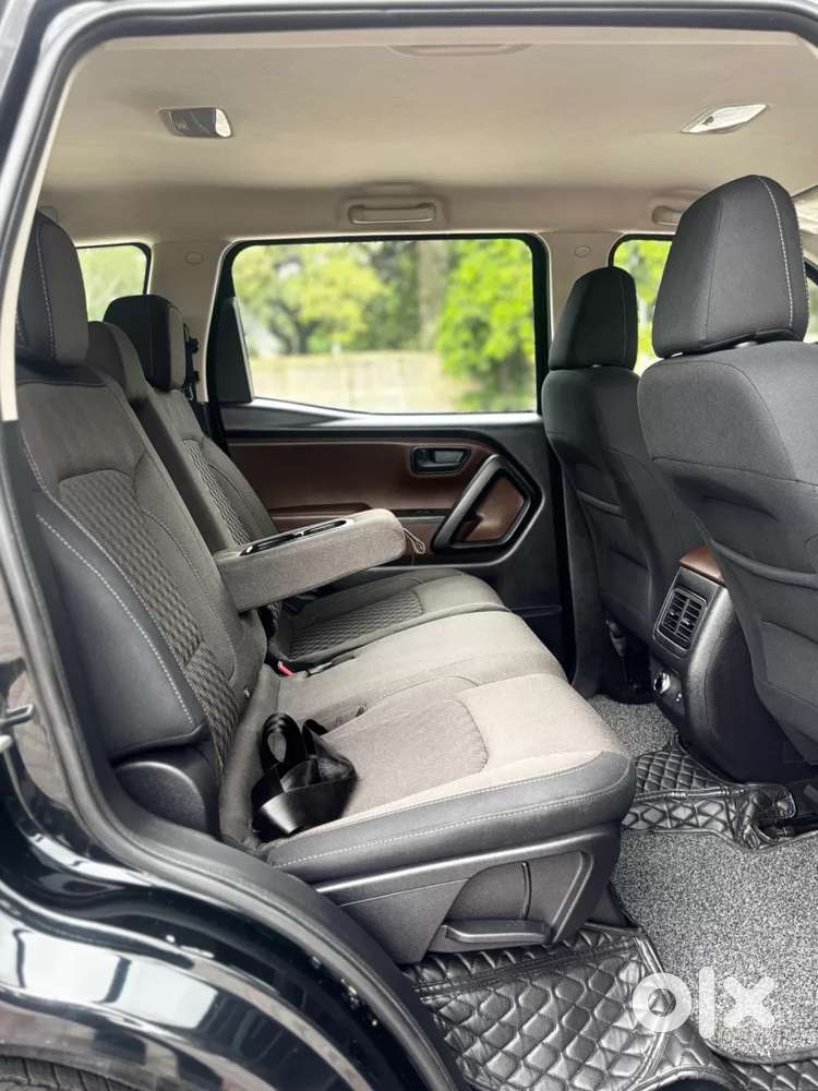 Mahindra Scorpio N Z4 Petrol Mt 7 Str, 2024, Petrol