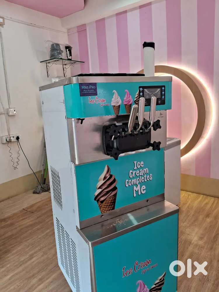 Softy Icecream Machine 8months Old OEM full working condition
