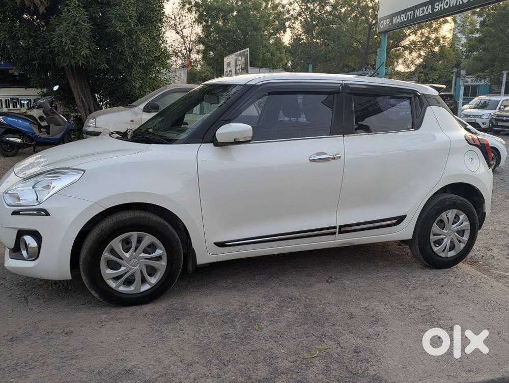 Maruti Suzuki Swift Vxi Optional, 2022, Diesel
