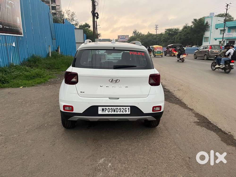 Hyundai Venue Sx (o) Mt 1.5 Diesel, 2020, Diesel
