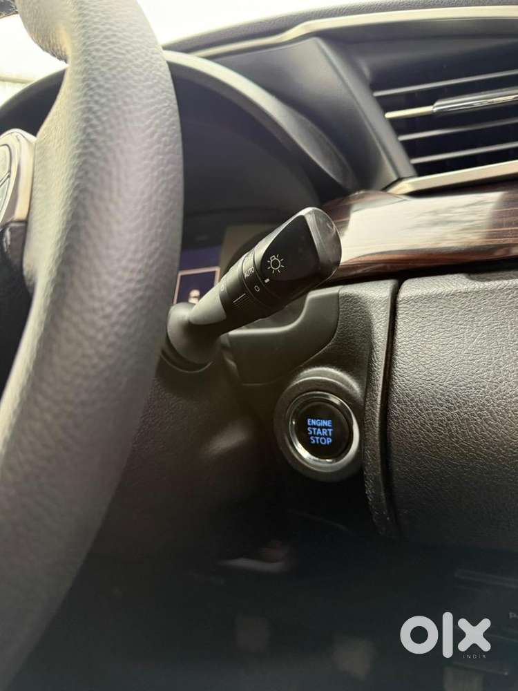 Toyota Innova Crysta 2018 Diesel Well Maintained