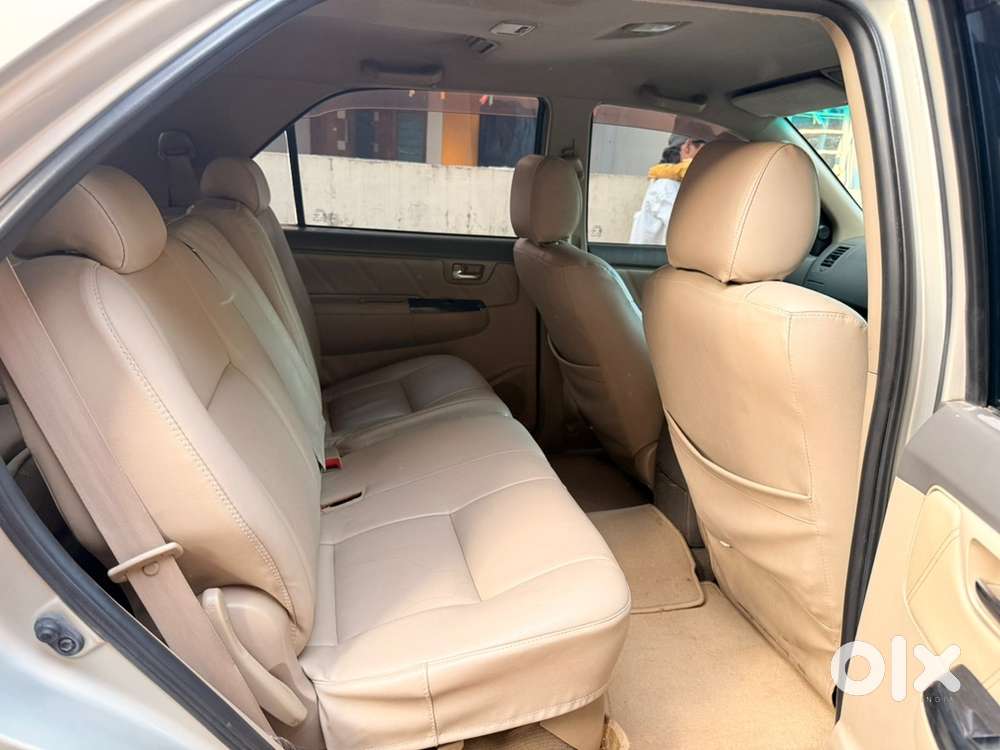 Toyota Fortuner 4x4 2013 Re Registration.