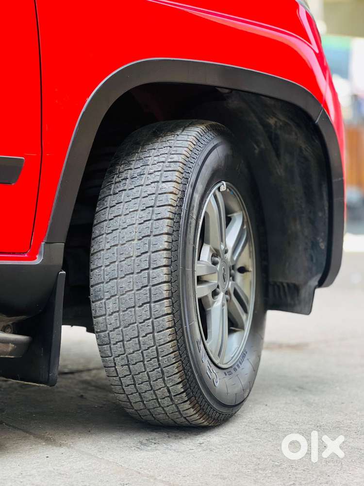 Mahindra Tuv 300 T10 Dual Tone, 2019, Diesel