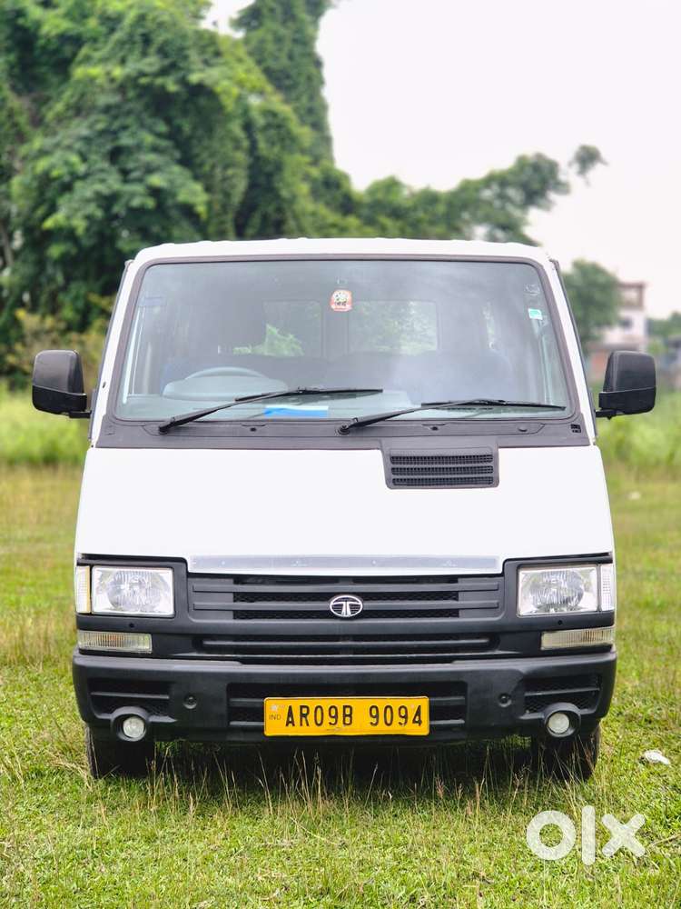 Tata Winger Deluxe - Flat Roof (ac), 2018, Diesel