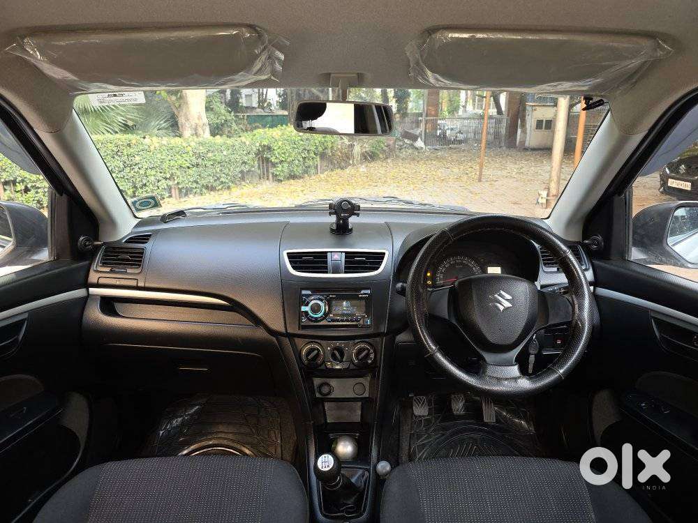 Maruti Suzuki Swift Lxi Optional-o, 2017, Petrol