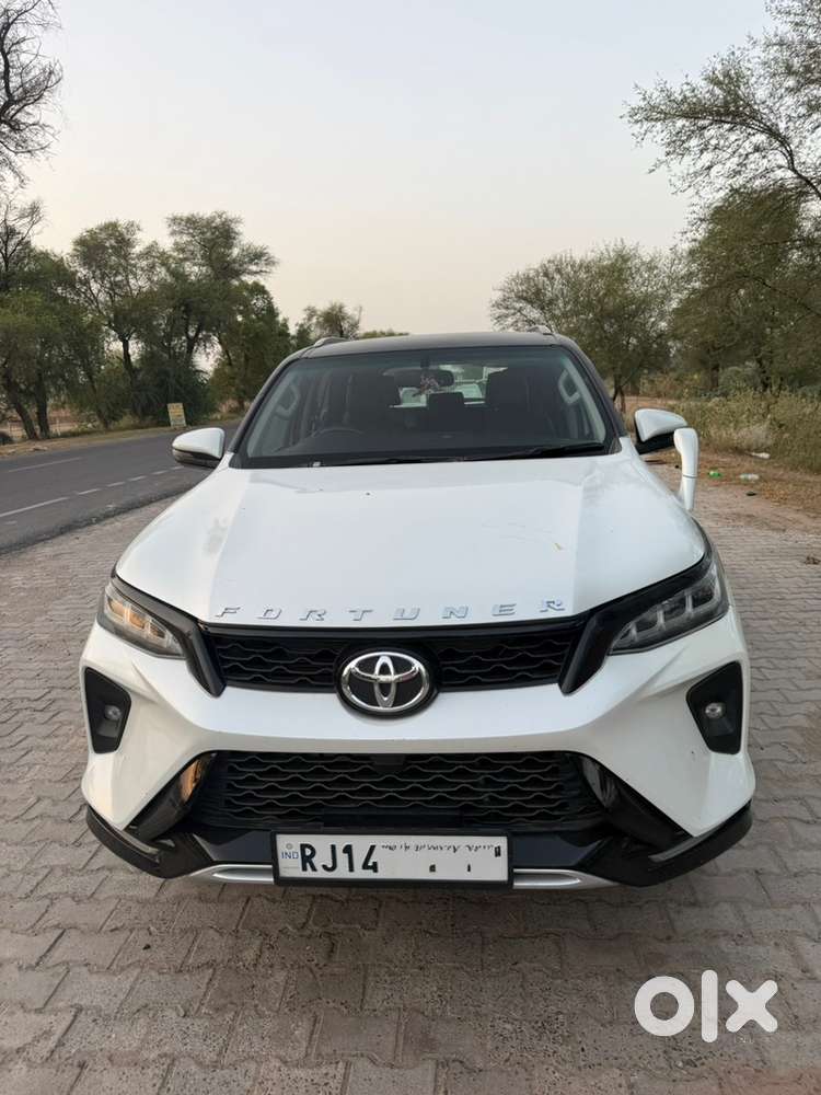 Toyota Fortuner Legender 2021