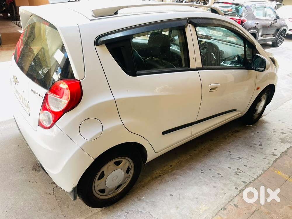 Chevrolet Beat Lt Petrol 2016