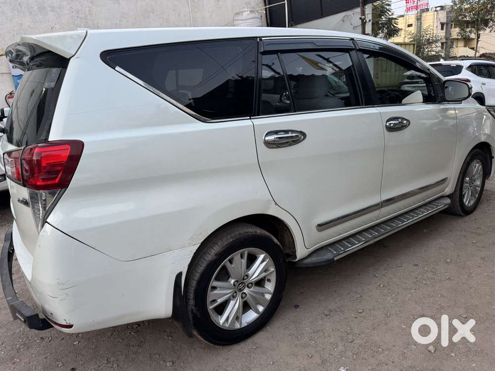 Toyota Innova Crysta 2.4 Z 7 Str, 2016, Diesel