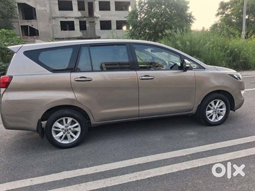Toyota Innova Crysta 2.8 Gx At, 2016, Diesel