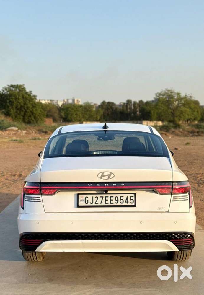 Hyundai Verna 1.5 Sx Vtvt, 2024, Petrol