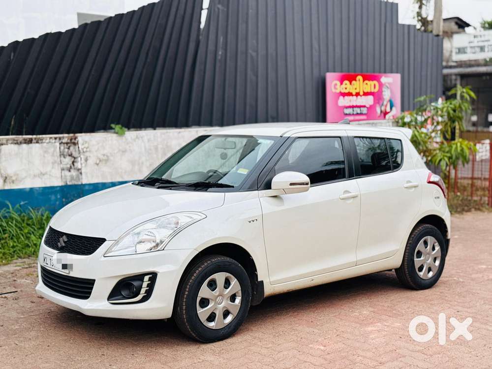 Maruti Suzuki Swift Vxi Optional, 2015, Petrol
