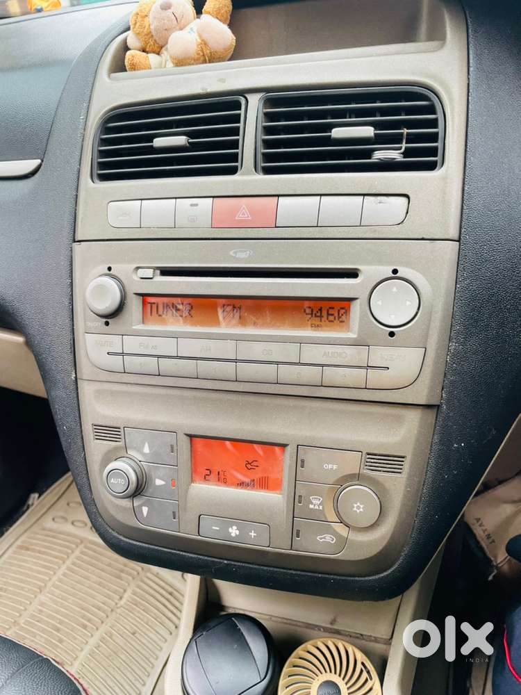 Fiat Linea Emotion 2011 Petrol
