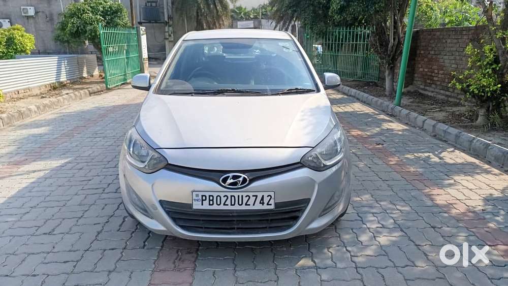 Hyundai I20 Sportz 1.4 Crdi 6 Speed Bs-iv, 2012, Diesel