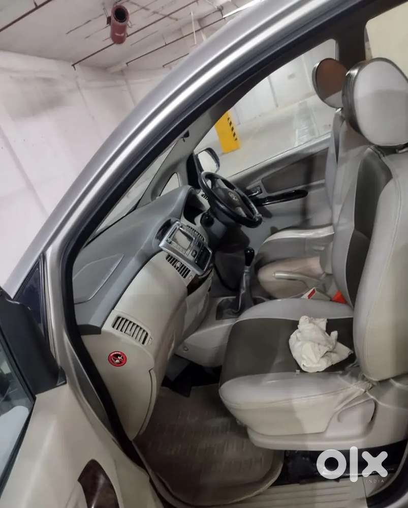 Toyota Innova 2014