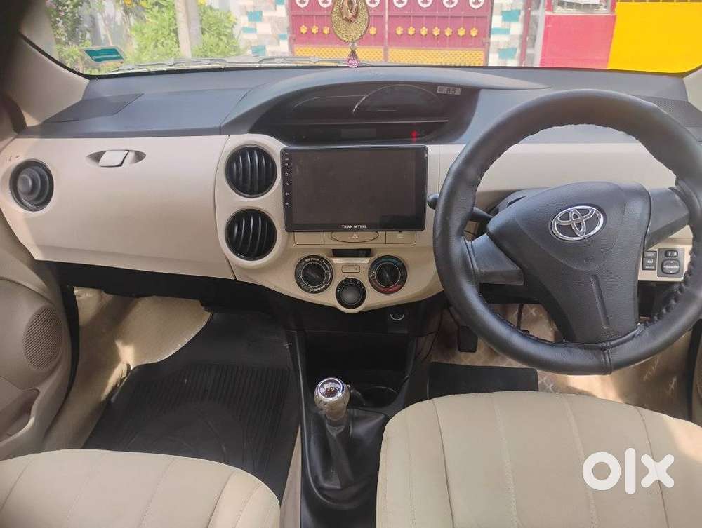 Toyota Etios 1.5 V, 2017, Petrol