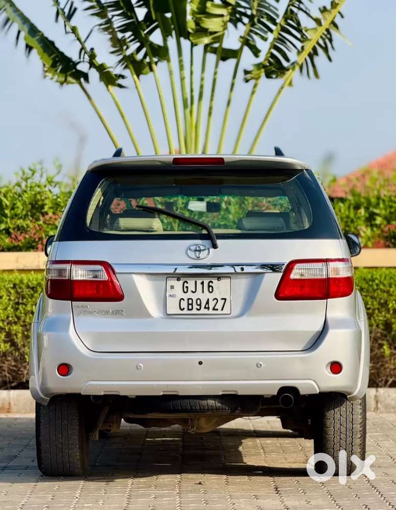 Toyota Fortuner, 2010, Diesel
