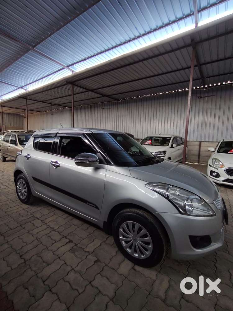 Maruti Suzuki Swift 1.2 Vxi (o), 2012, Petrol