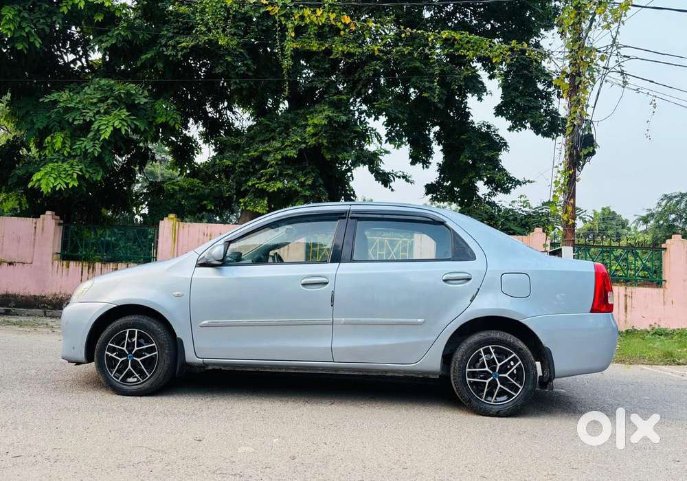 Toyota Etios G Exclusive, 2011, Petrol