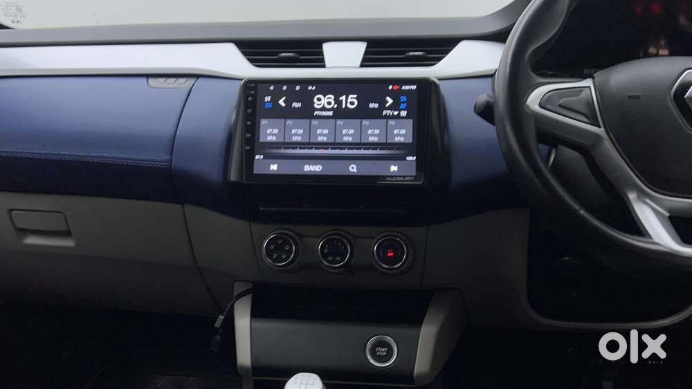 Renault Triber Rxz, 2021, Petrol