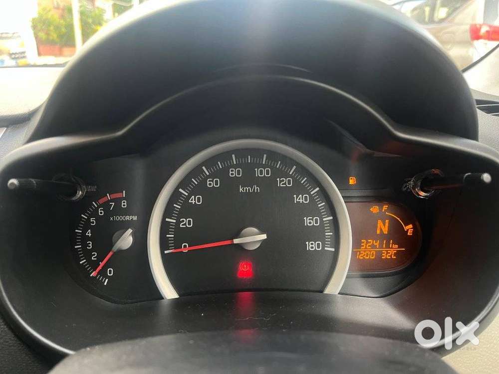 Maruti Suzuki Celerio Zxi Amt, 2017, Petrol