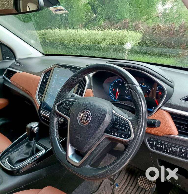 Mg Hector Plus 1.5 Sharp Turbo Cvt 6 Str, 2021, Petrol