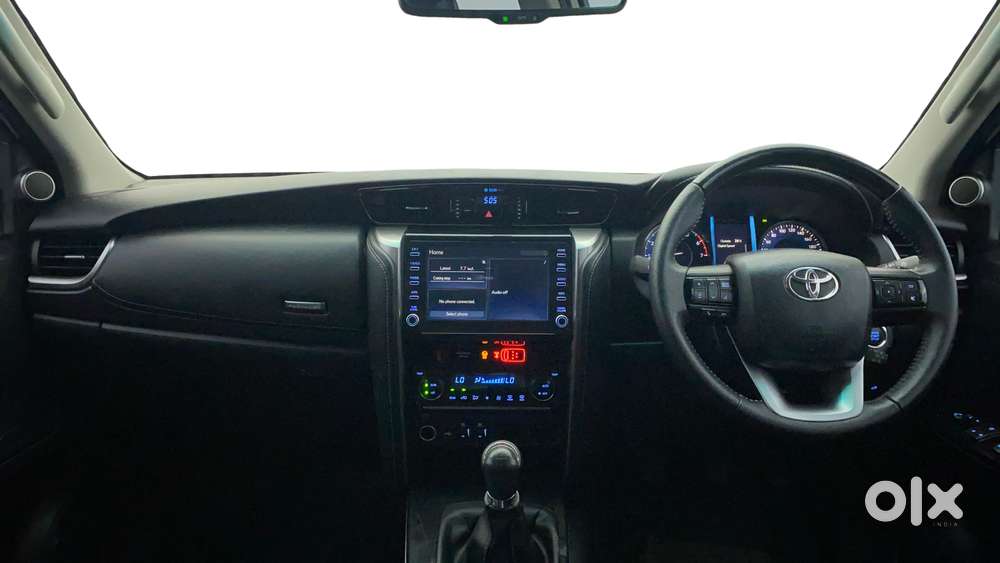 Toyota Fortuner [2021-ongoing] 2.7 2wd Petrol Mt, 2024, Petrol