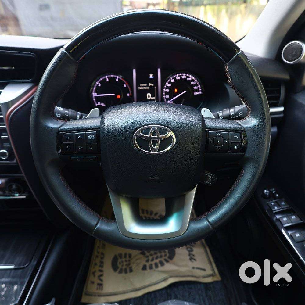 Toyota Fortuner Legender 4x2 At 2.8, 2024, Diesel