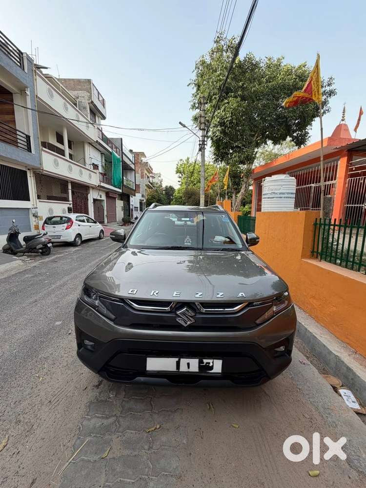 Maruti Brezza Petrol 2023