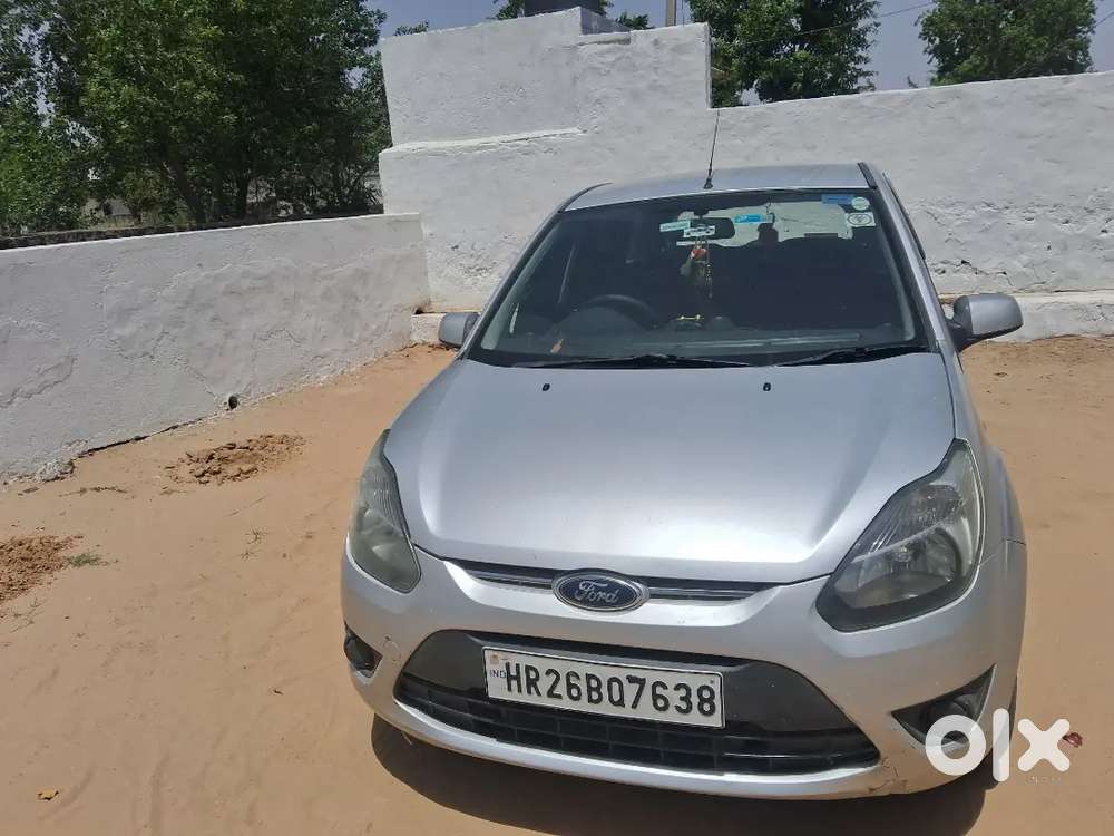 Ford Figo Petrol Manual 2012