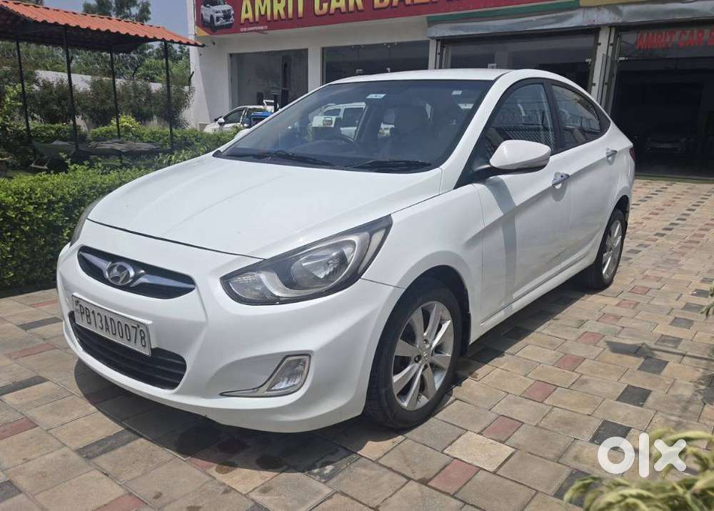 Hyundai Verna Fluidic 1.6 Crdi Sx Opt, 2012, Diesel