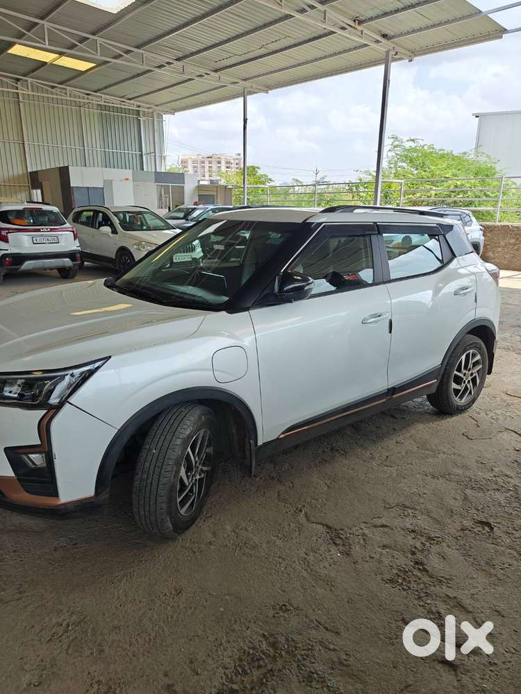 XUV400 39.5KW - Photo 3