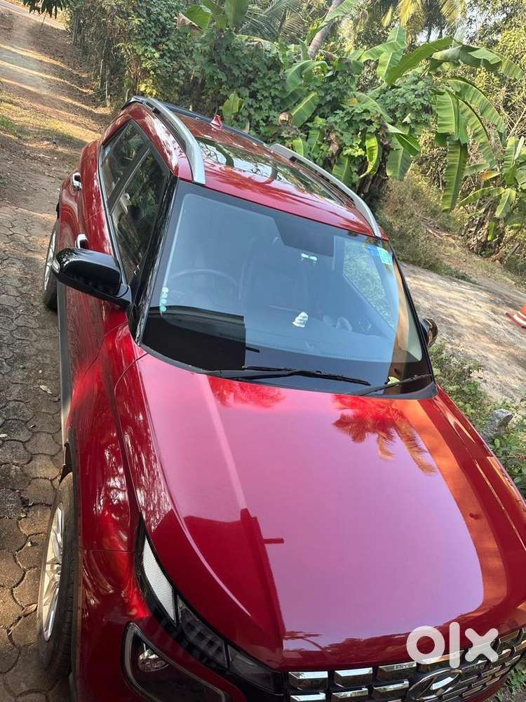 Hyundai Venue 2022 Petrol 16000 Km Driven
