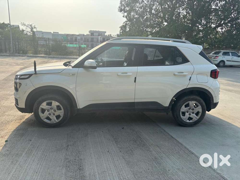 Hyundai Venue S Mt 1.2 Kappa, 2022, Petrol