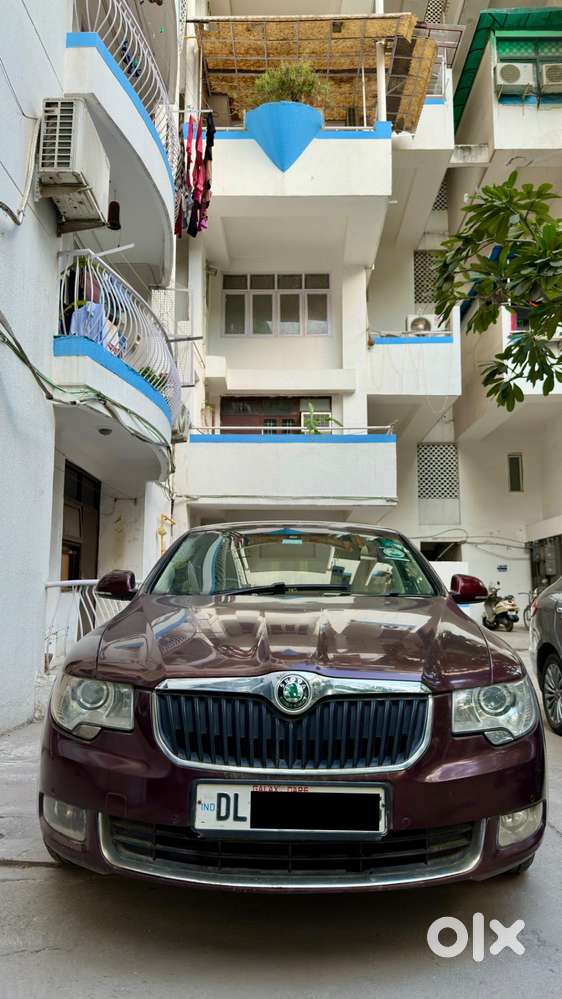 Skoda Superb 2011 Petrol Well Maintained