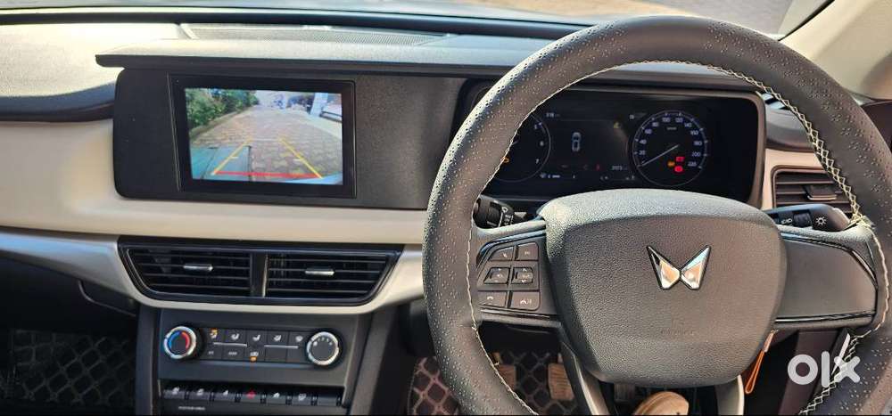 Mahindra Xuv 700 2.0 L Turbo Petrol Mx  5 Seater  Variant For Sale