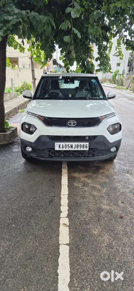 Tata Punch Dazzle Sunroof 2024